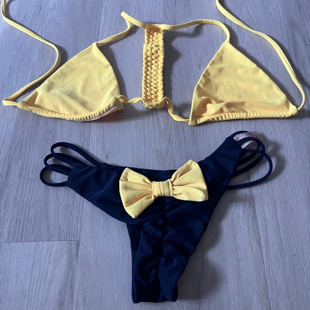 Beach babe swimwear bikini worn 1x